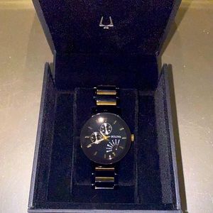 Bulova mens watch sized but comes with extra links